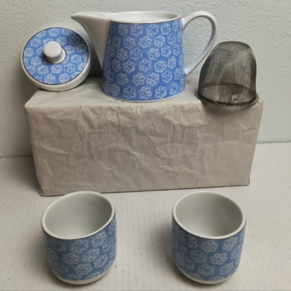 Pottery House Japanese Teapot Blue Floral Porcelain Tea Lover Made In Japan